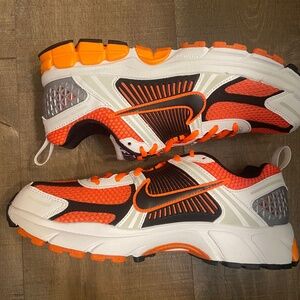 Orange Nike Vomero 5’s-Size 7Y/Women’s 8.5